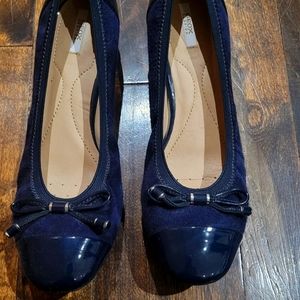 Sz 8.5 Navy Geox ballet slippers with 1"heel